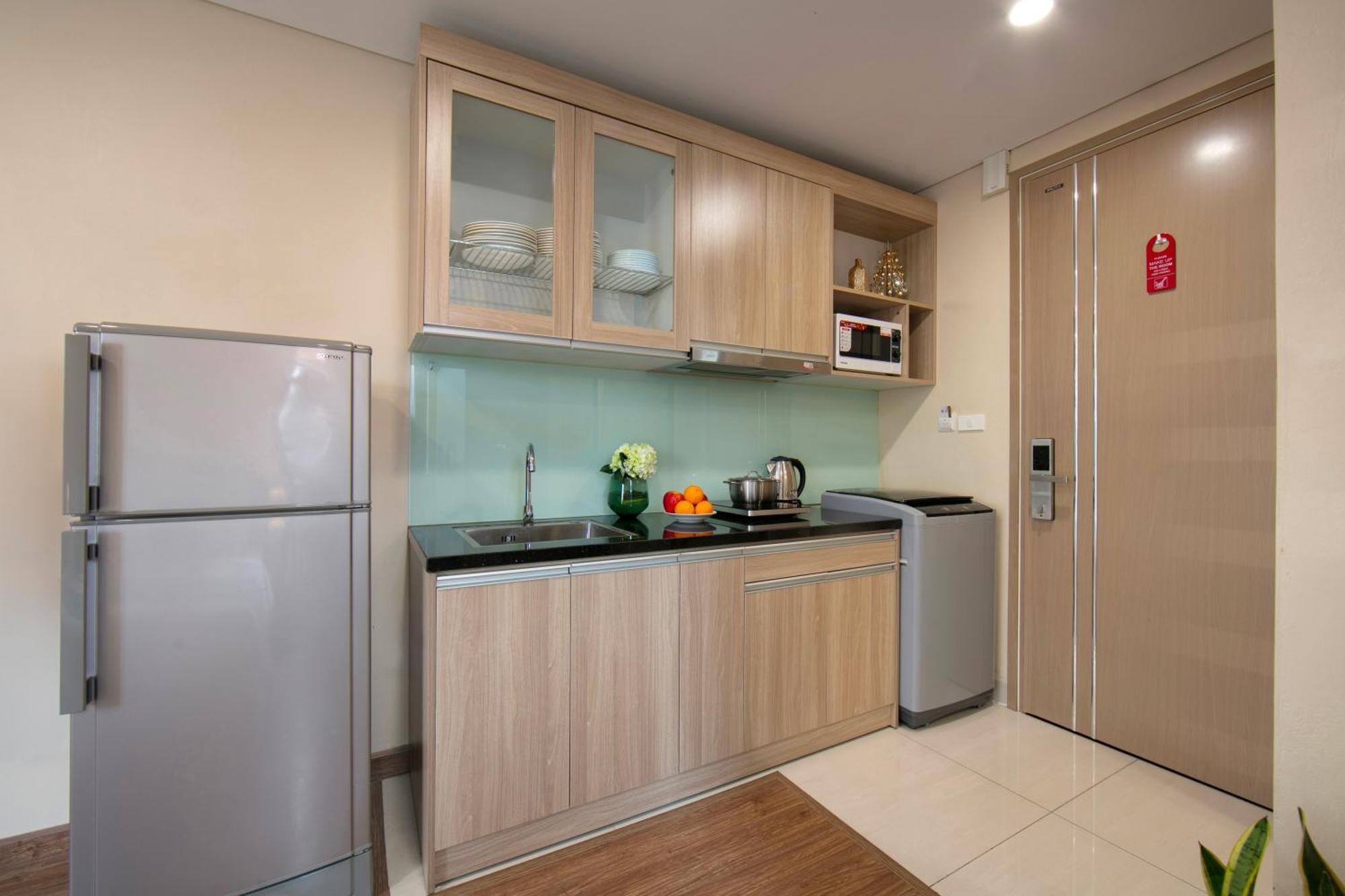 Hb Serviced Apartment - Lac Long Quan Ханой Экстерьер фото